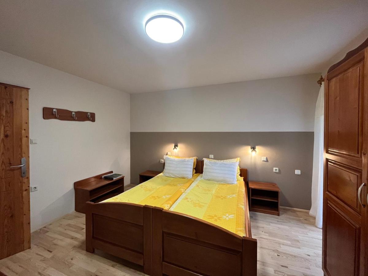 Na Logu - Farm Stay Ambroz Gregorc Solčava Kültér fotó